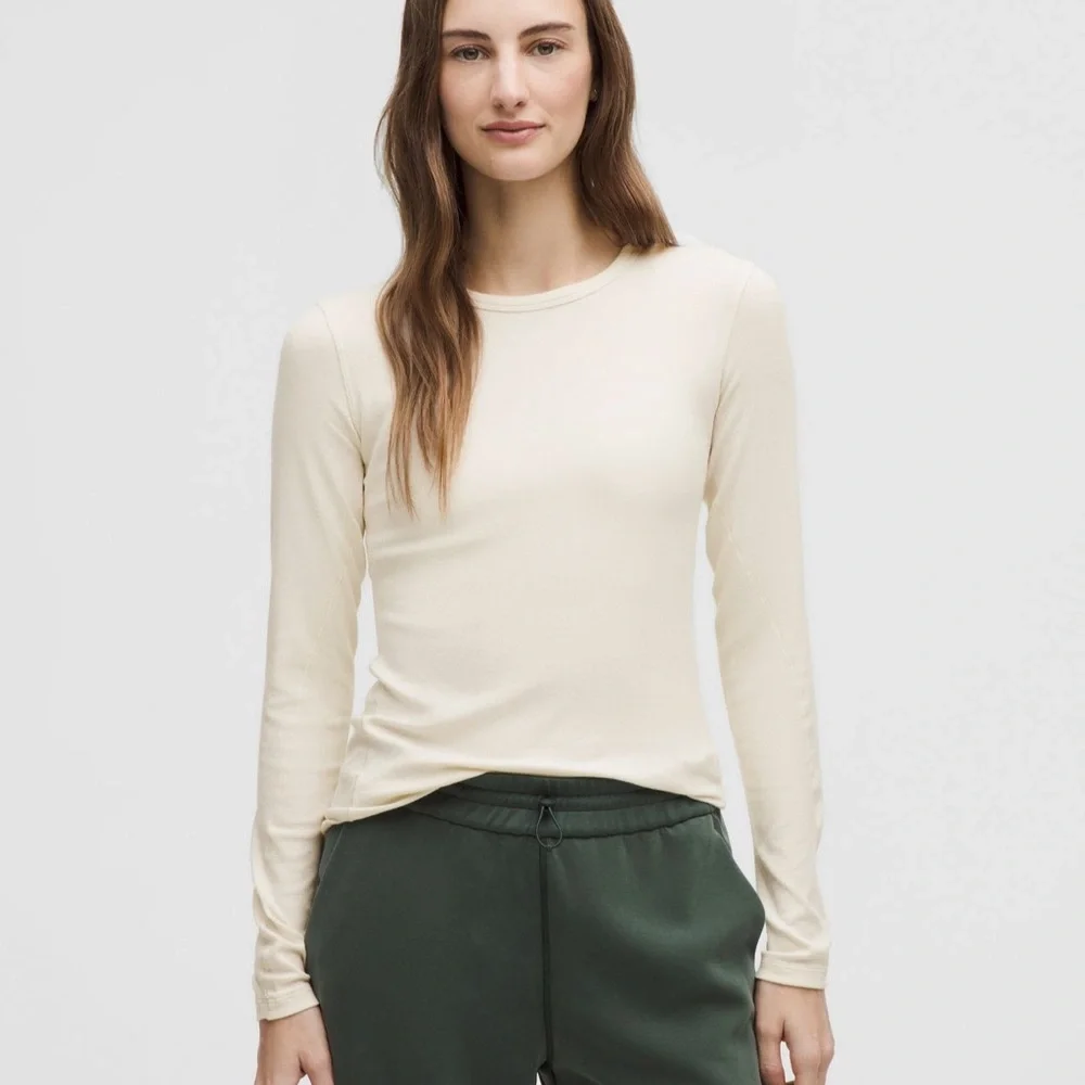 lululemon athletica Cream Long Sleeve Top - Picture 1 of 3